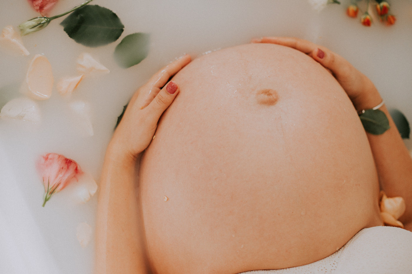 Wassereinlagerungen in der Schwangerschaft: Das müssen Sie wissen!
